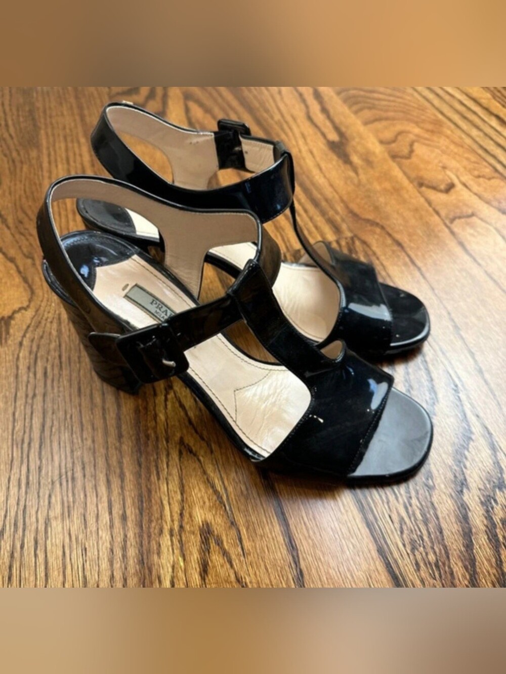Vtg 90s Prada Black Patent Leather T-Strap Block Heel Sandals 39.5 8.5